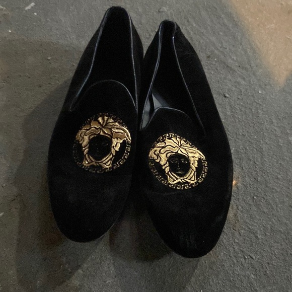 versace 42 loafers